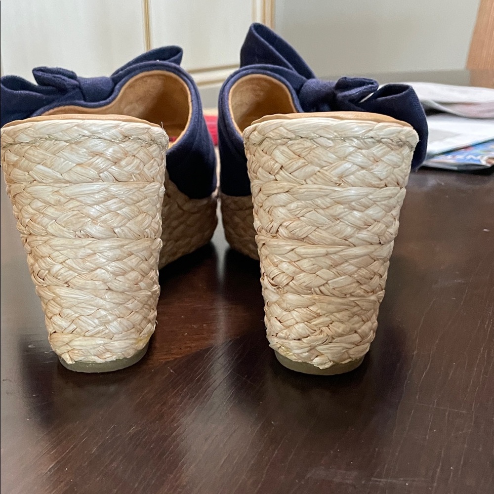 Born Women's Navy and Tan wedge sandals with Bow - Picture 10 of 11
